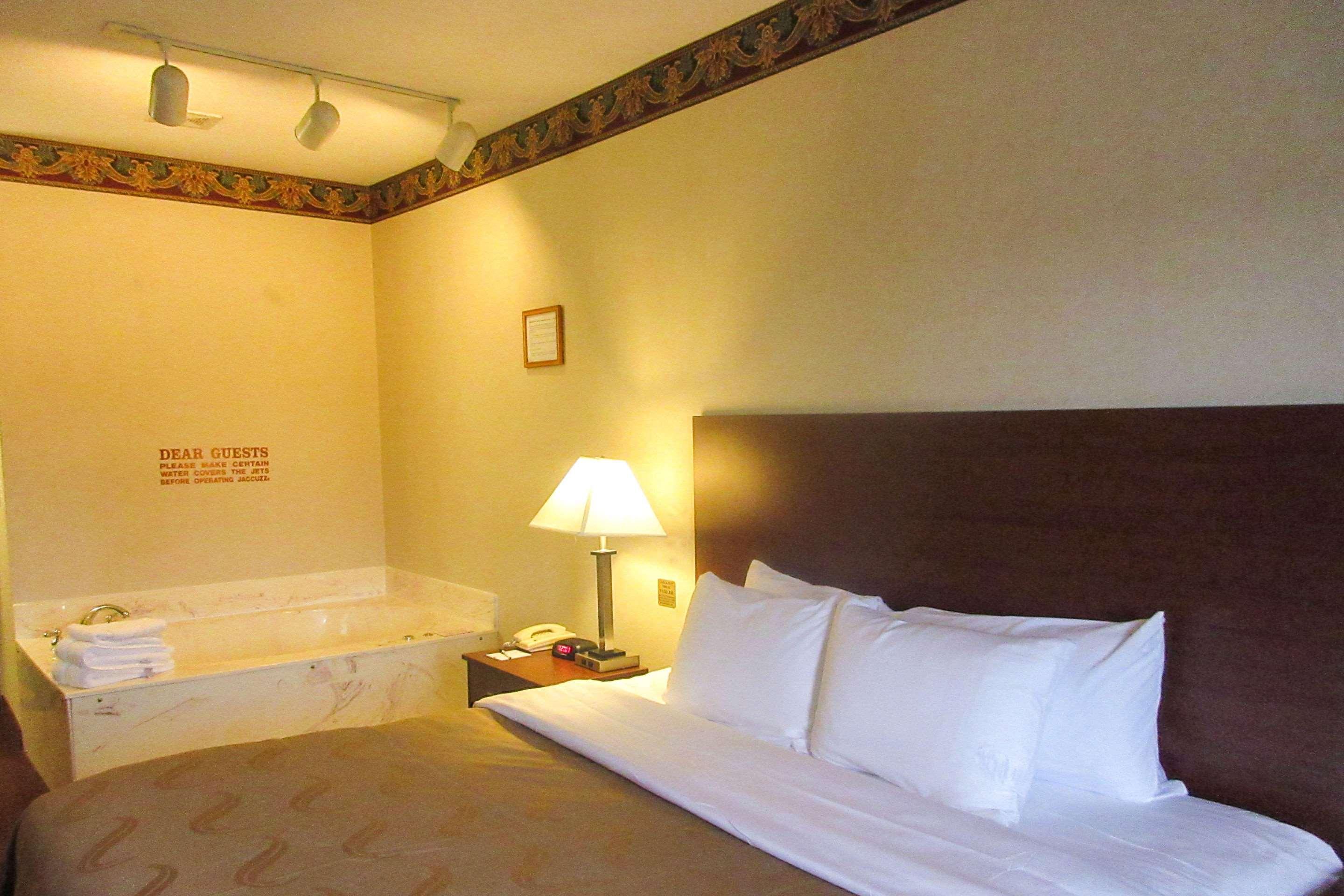 Quality Inn Sawyer Exterior foto